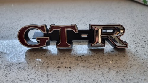 Skyline gtr grill badge - grill,